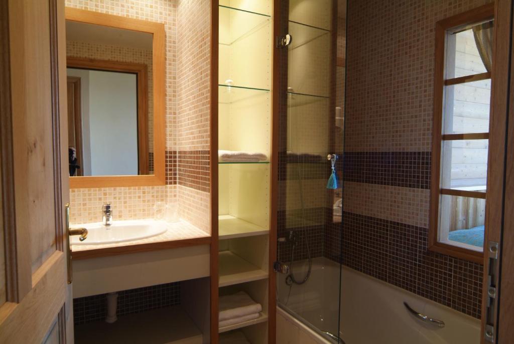 גרייאיה Hotel La Placa חדר תמונה